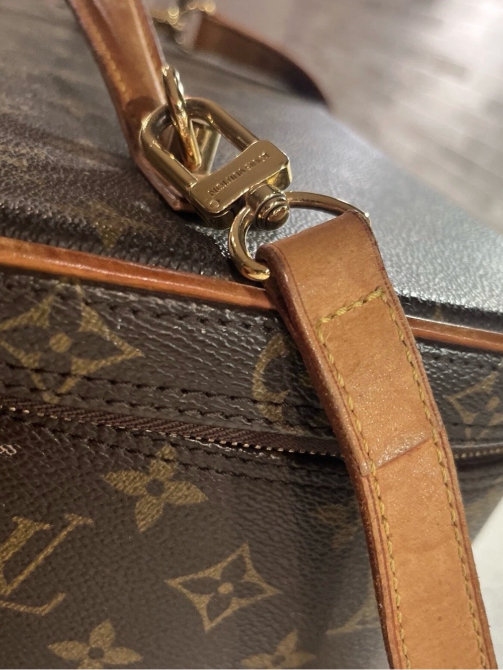 Louis Vuitton Monogram Canvas Train case/ Toiletry Case in Brown and Tan - Picture 7 of 16